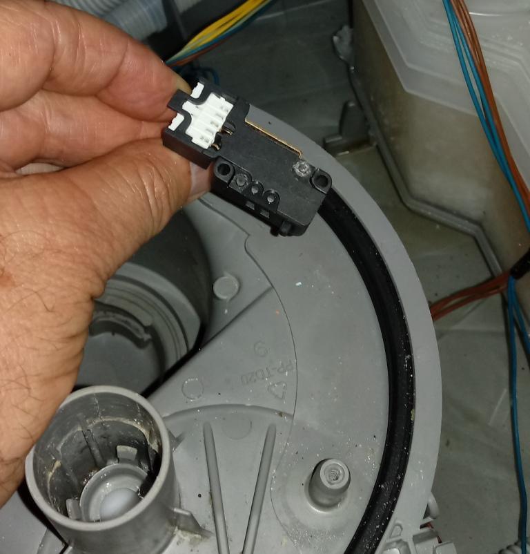 microinterruptor de lavavajillas bosch