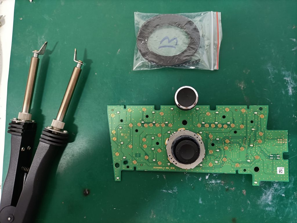 placa donde van los leds que dan color a la botonera de mando del Opel Astra