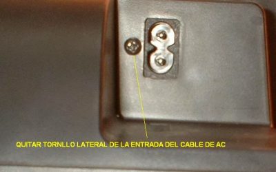 quitar tornillo de la entrada de AC del componente de audio panasonic sc-hc27 