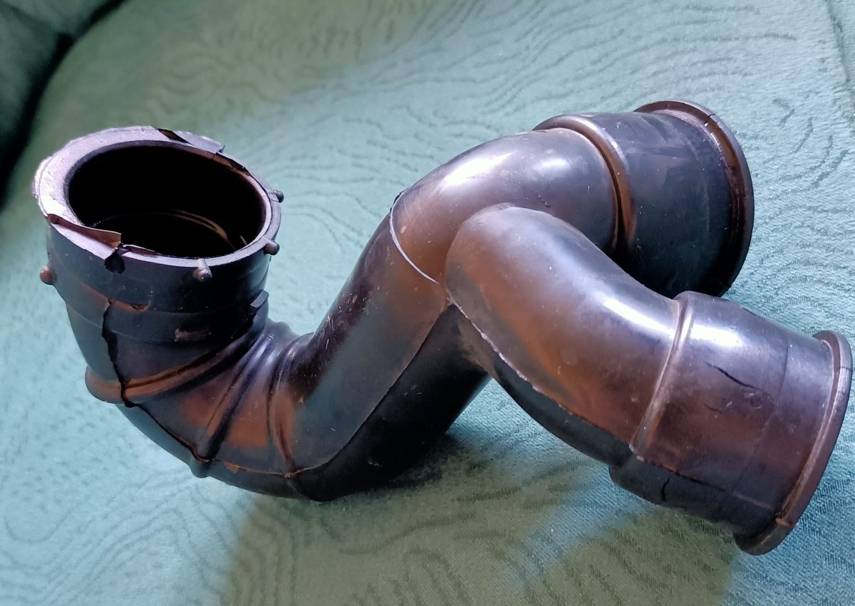 manguera drenaje-bomba de recirculación rota en lavavajillas que no para de botar agua